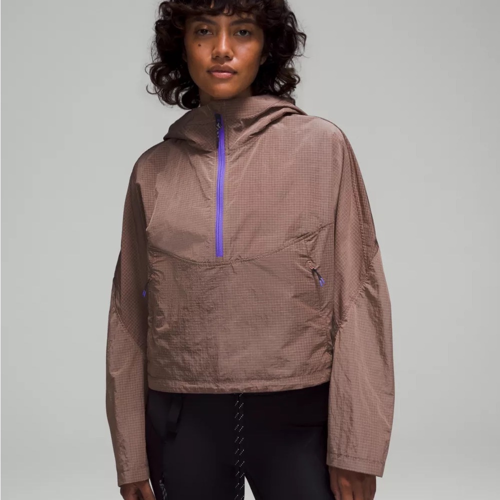 Lululemon Cinch-Back Half-Zip Hiking Pullover - size 2